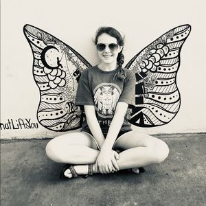 Meet your Posher, Ava